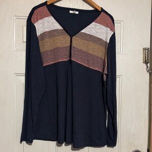 Maurices Grey and Multicolor‎ V-Neck Long Sleeve Top